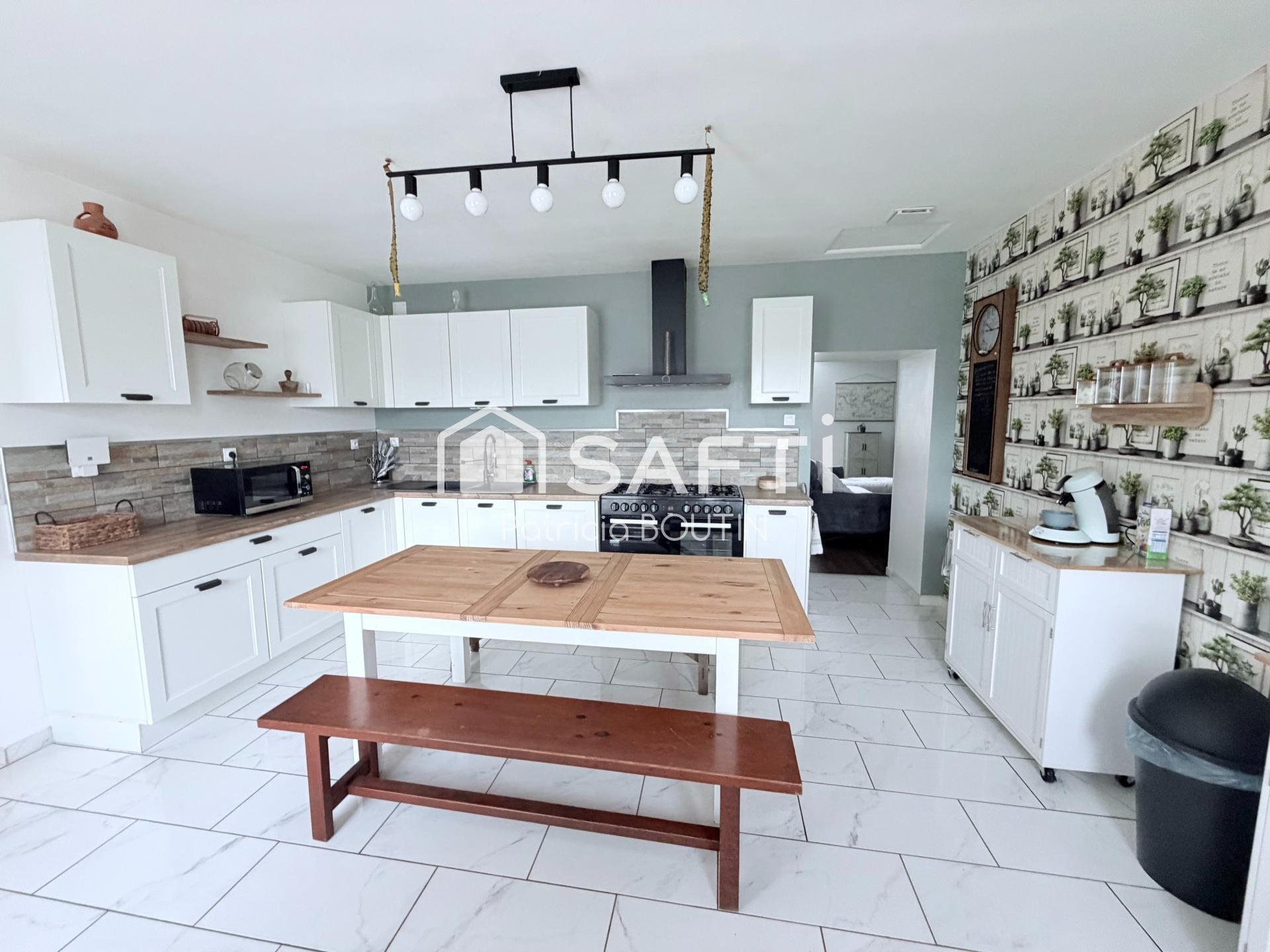 Maison à vendre, 217m², Saint-Romans-lès-Melle