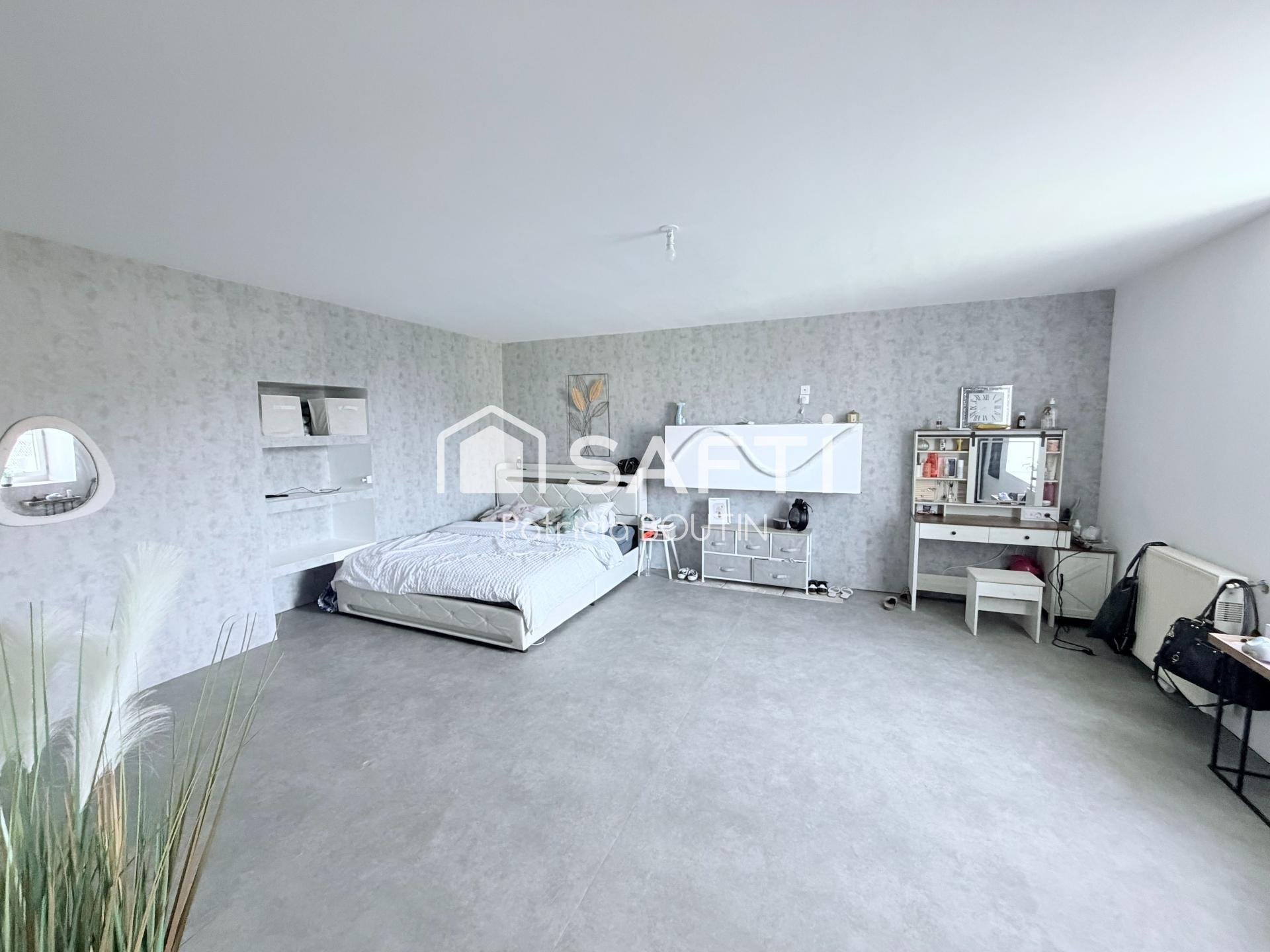 Maison à vendre, 217m², Saint-Romans-lès-Melle
