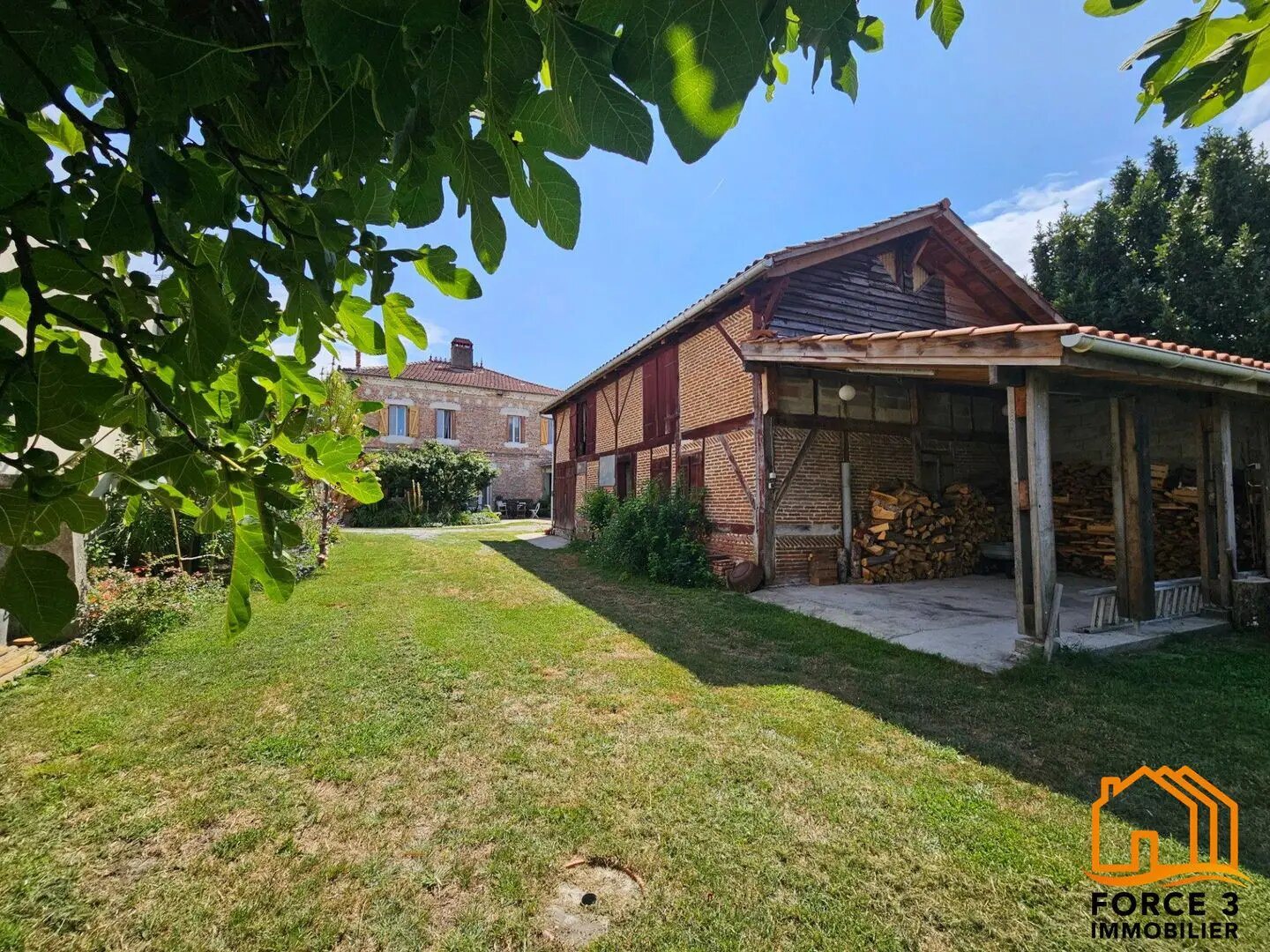 Maison à vendre, 250m², Saint-Julien-en-Born