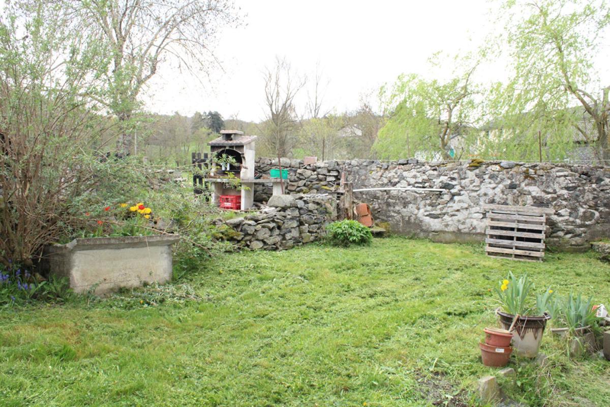 Maison à vendre, 225m², Saint-Hostien
