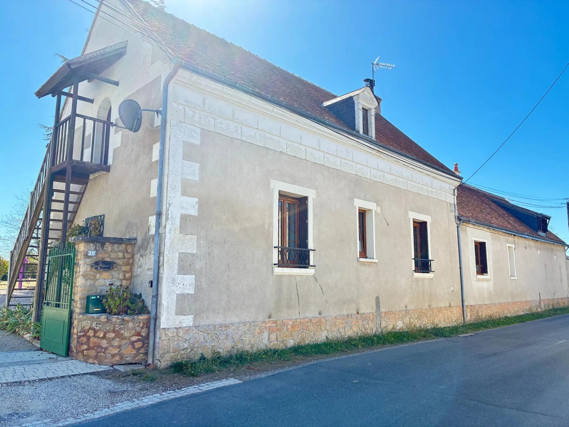 Maison à vendre, 150m², Saint-Julien-de-Chédon