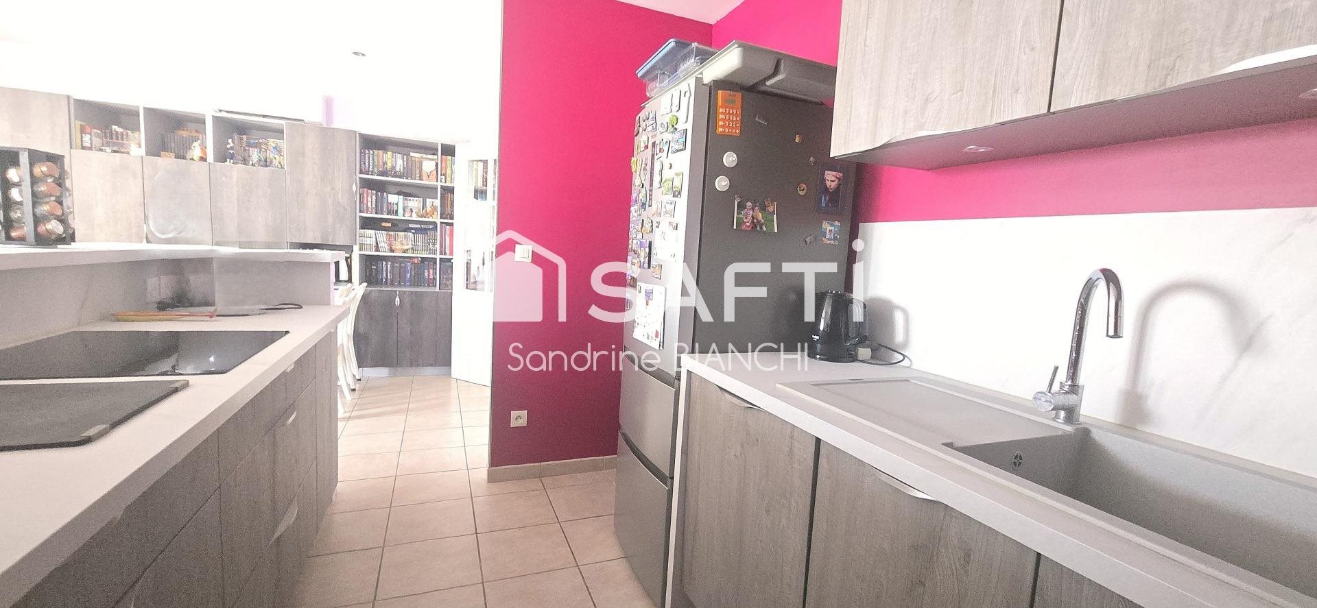 Appartement à vendre, 63m², Pont-de-Chéruy