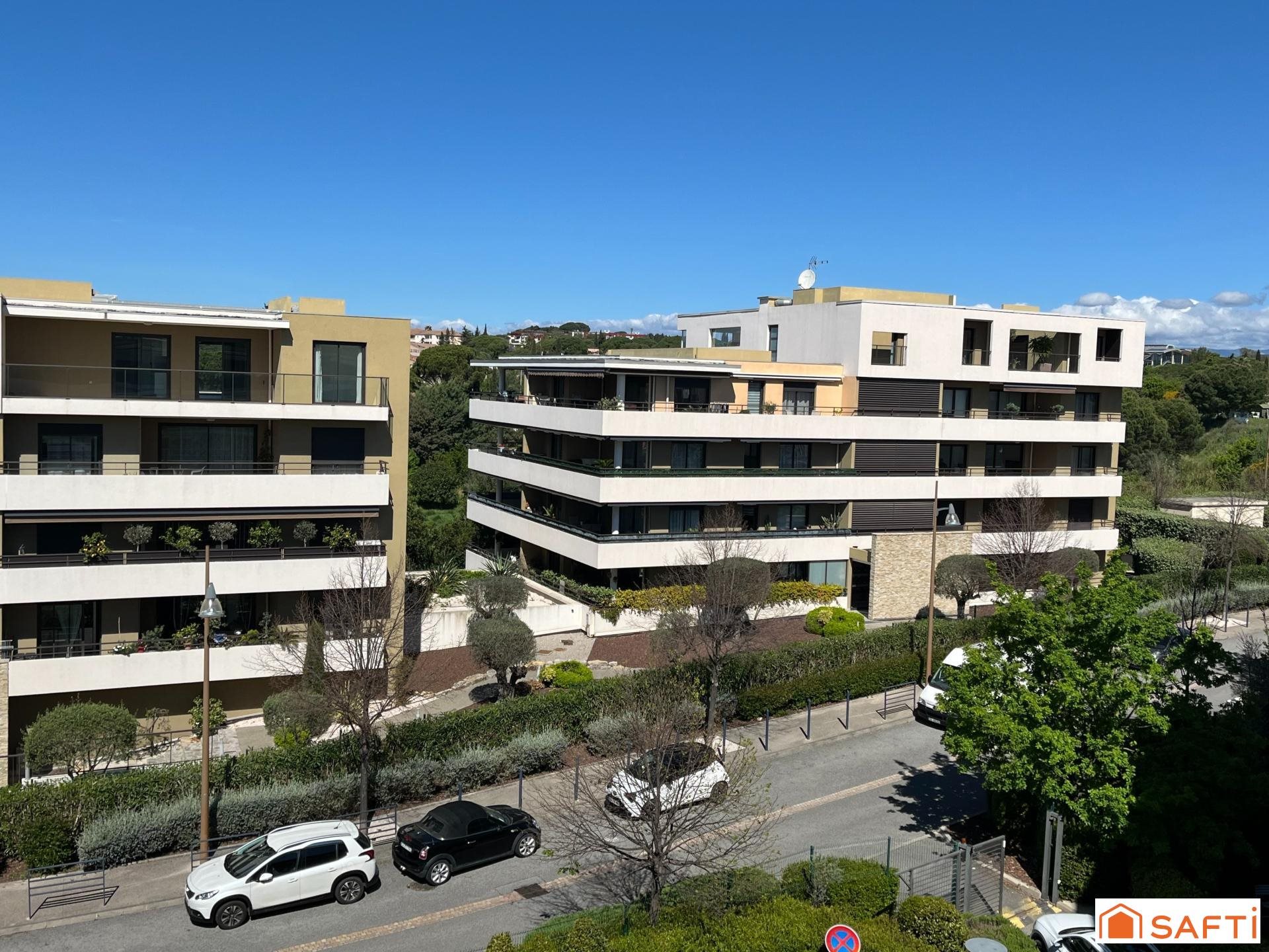 Appartement à vendre, 62m², Fréjus