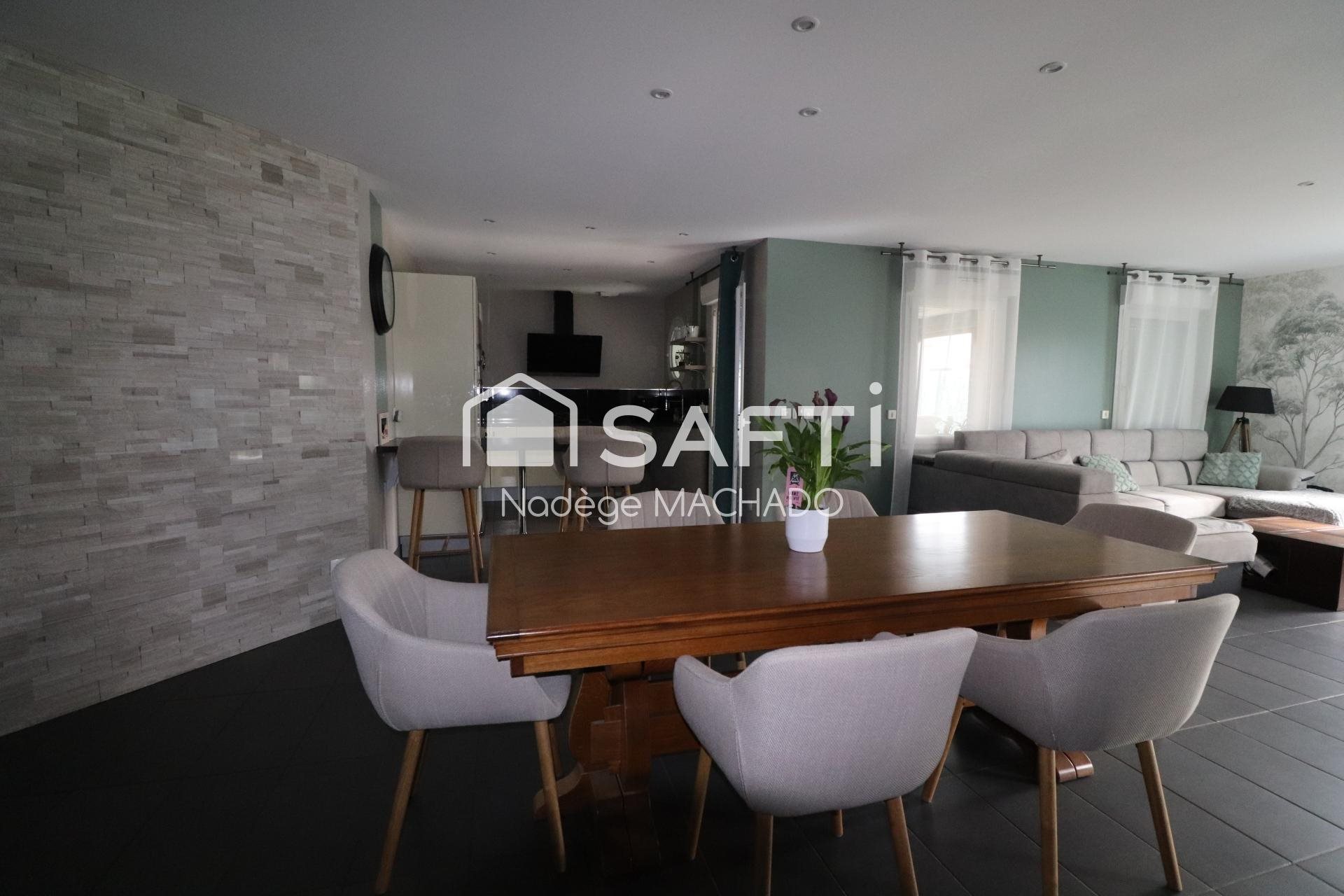 Maison à vendre, 155m², Avril