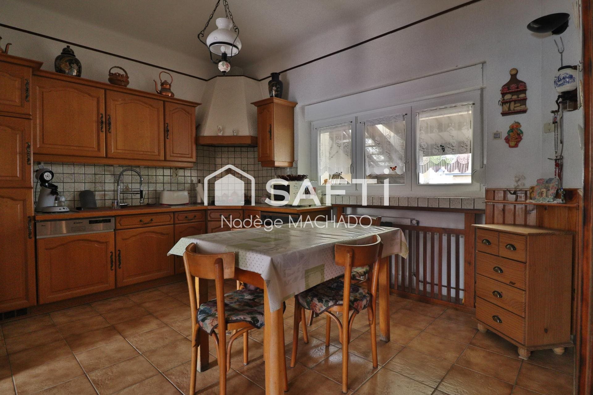 Maison à vendre, 172m², Hussigny-Godbrange