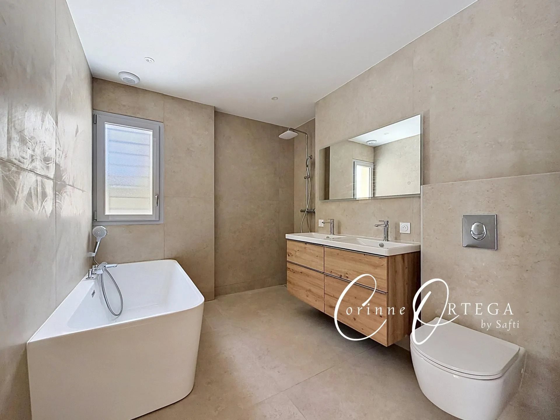 Maison à vendre, 182m², Nîmes