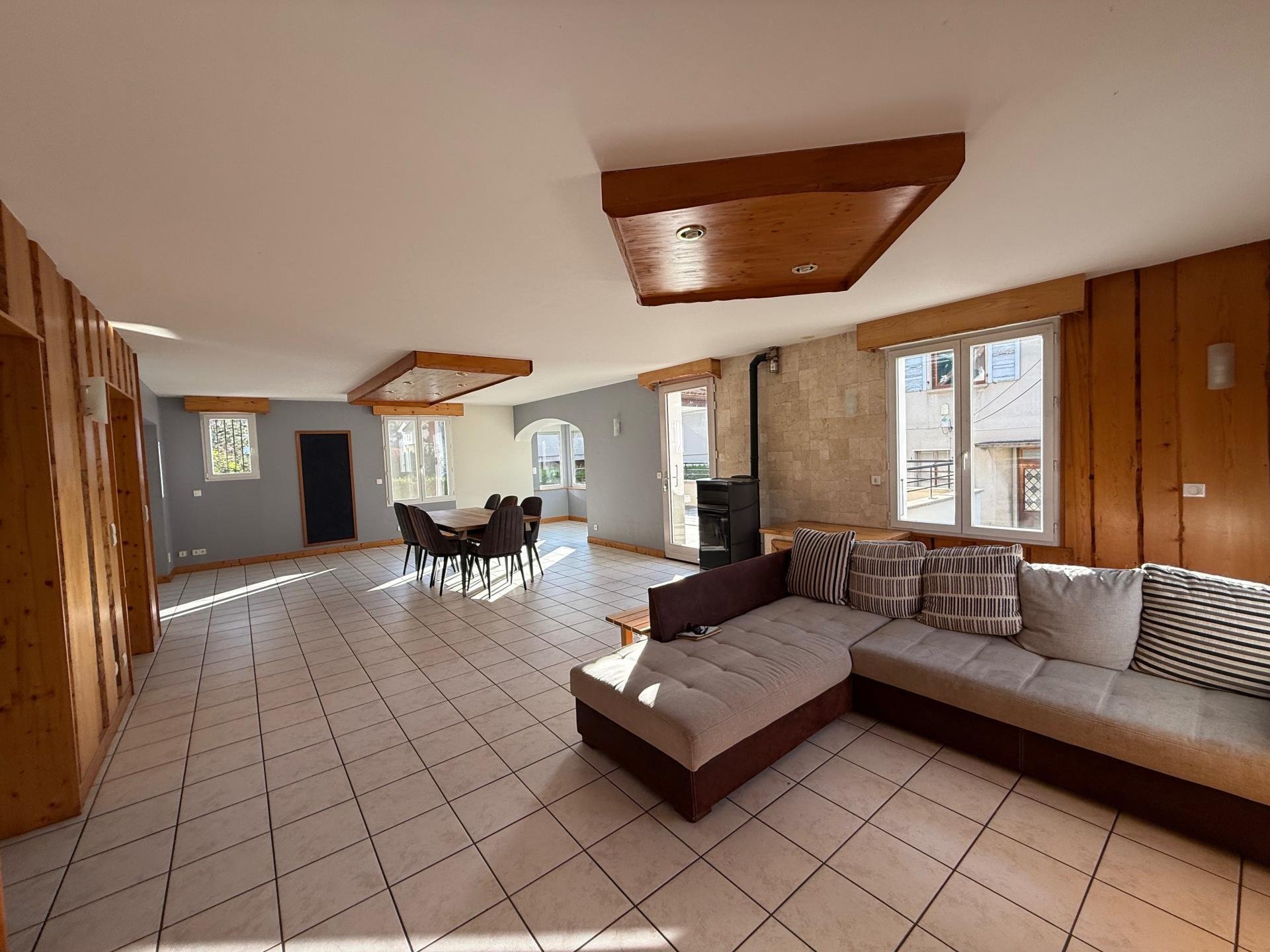 Maison à vendre, 224m², Le Reposoir
