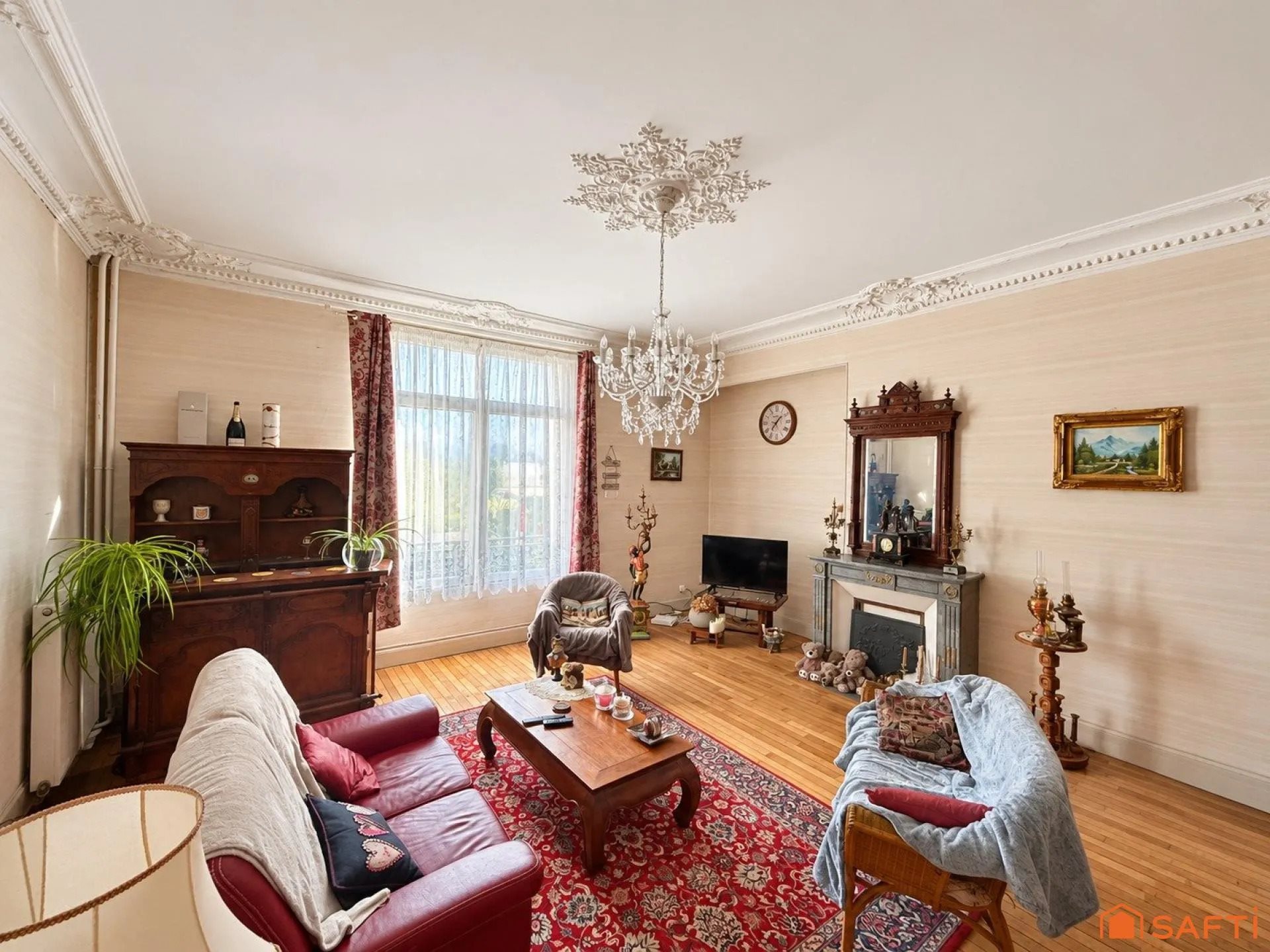 Maison à vendre, 287m², Saint-Quentin