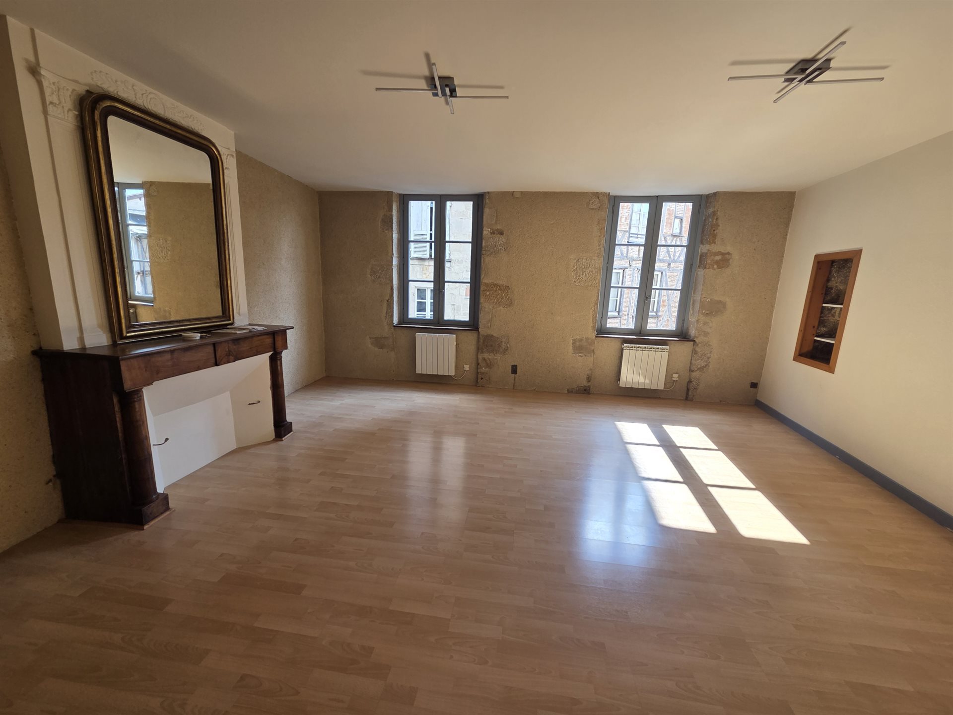Appartement à louer, 53m², Figeac