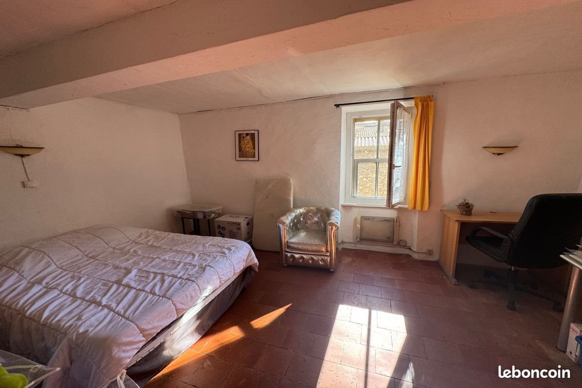 Maison à vendre, 135m², Roubia