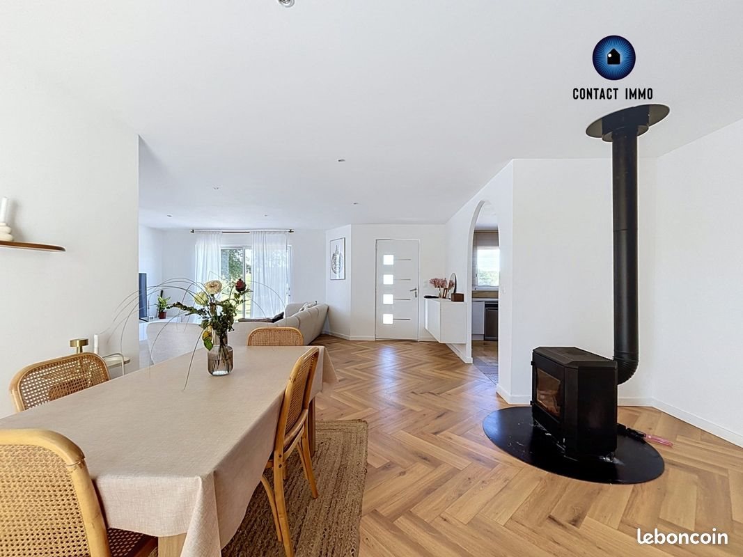 Maison à vendre, 122m², Terrasson-Lavilledieu