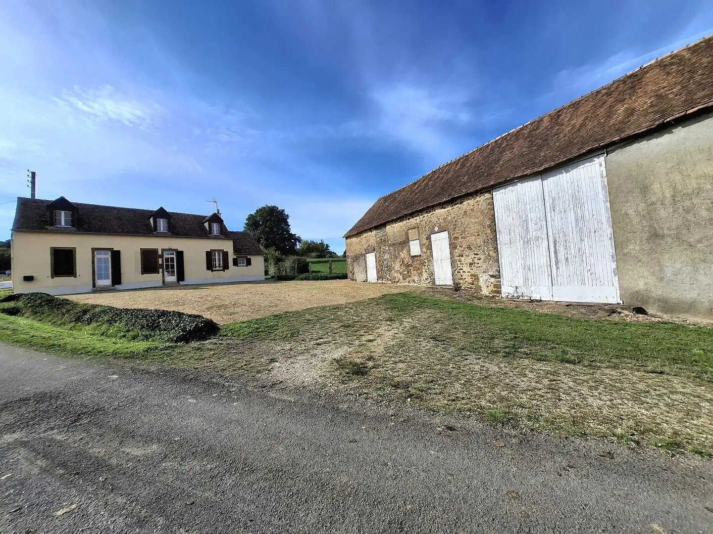 Maison à vendre, 104m², Sainte-Sabine-sur-Longève