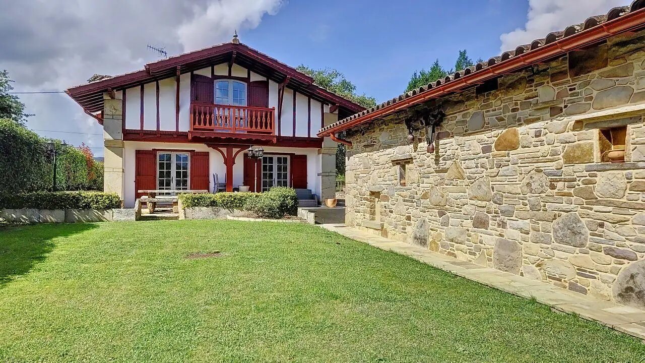 Maison à vendre, 160m², Saint-Pée-sur-Nivelle