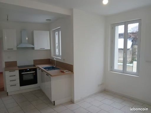 Maison à louer, 49m², Saint-Paterne-Racan