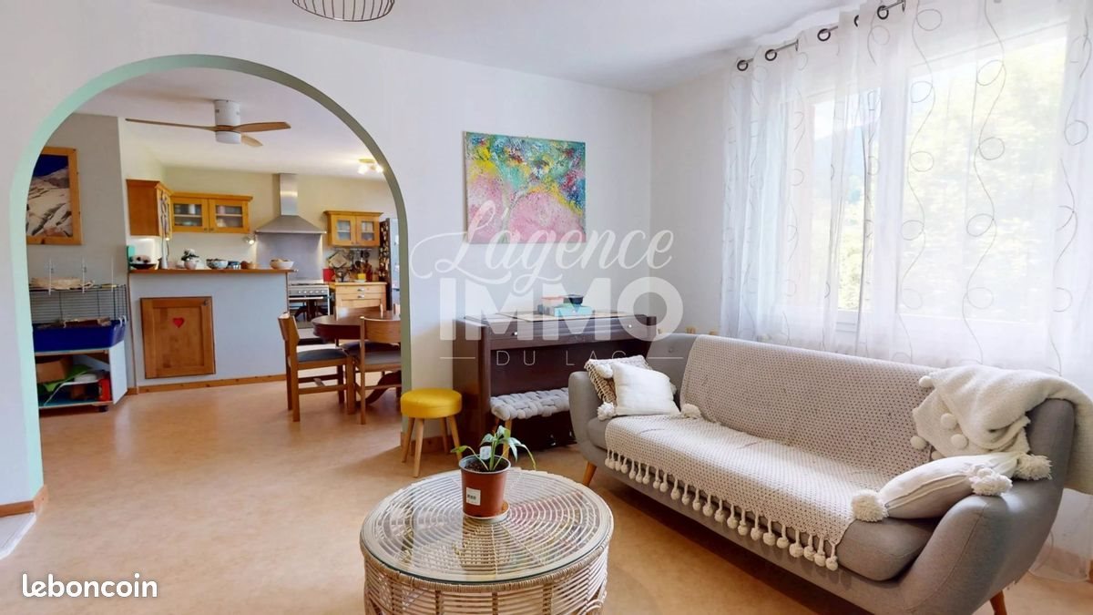Maison à vendre, 102m², Saint-Jorioz
