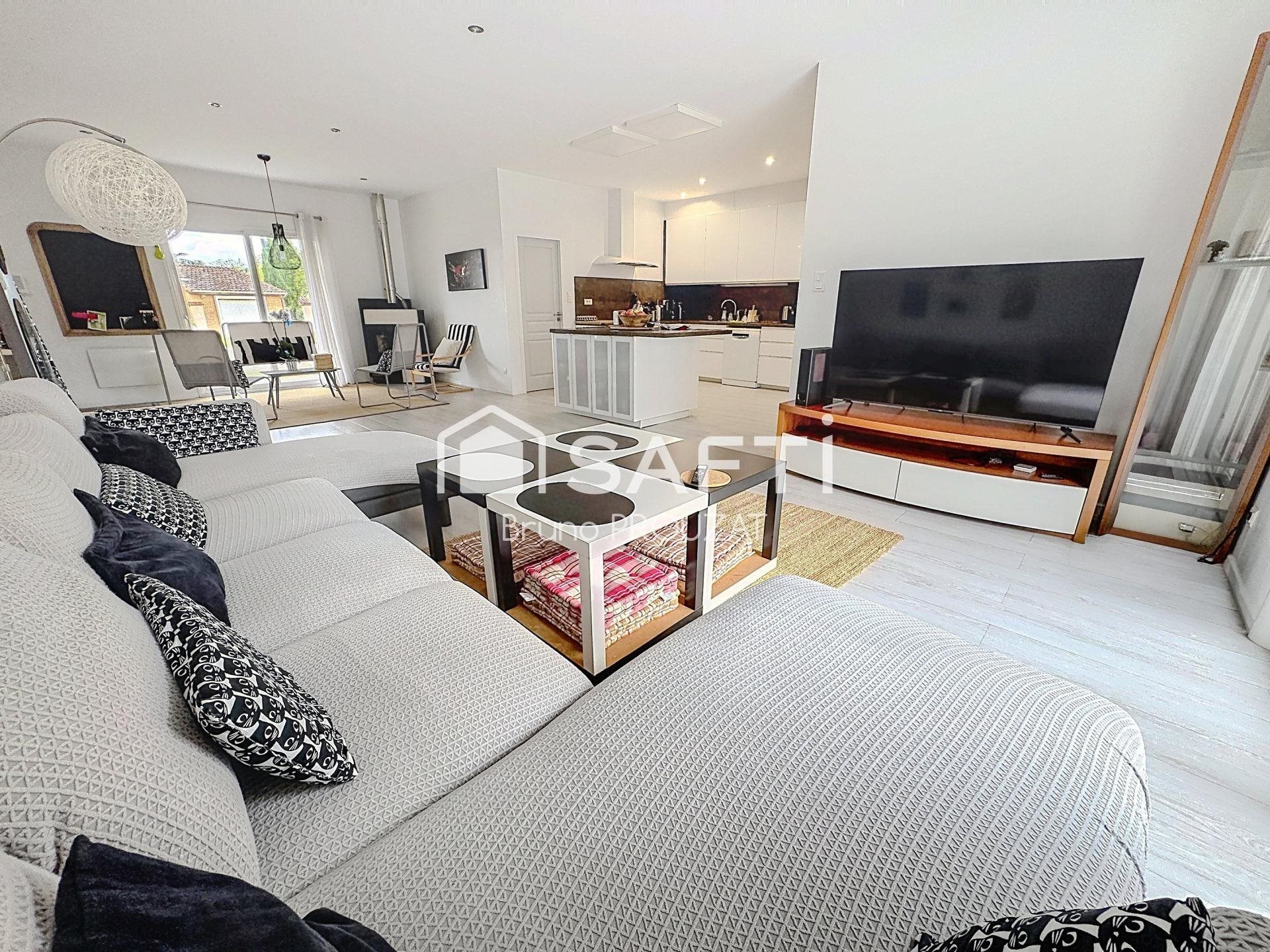 Maison à vendre, 203m², La Magdelaine-sur-Tarn