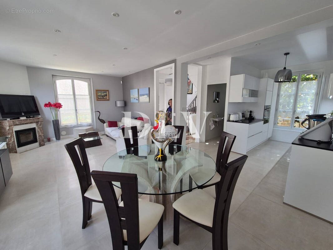 Maison à vendre, 106m², Fontainebleau