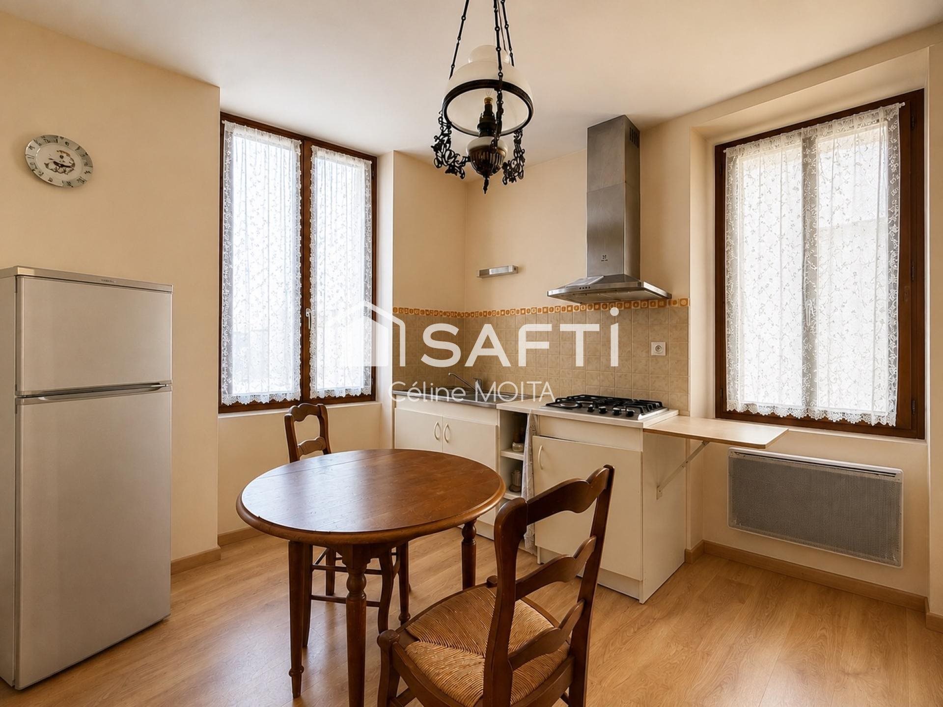 Maison à vendre, 96m², Saint-Etienne-de-Saint-Geoirs