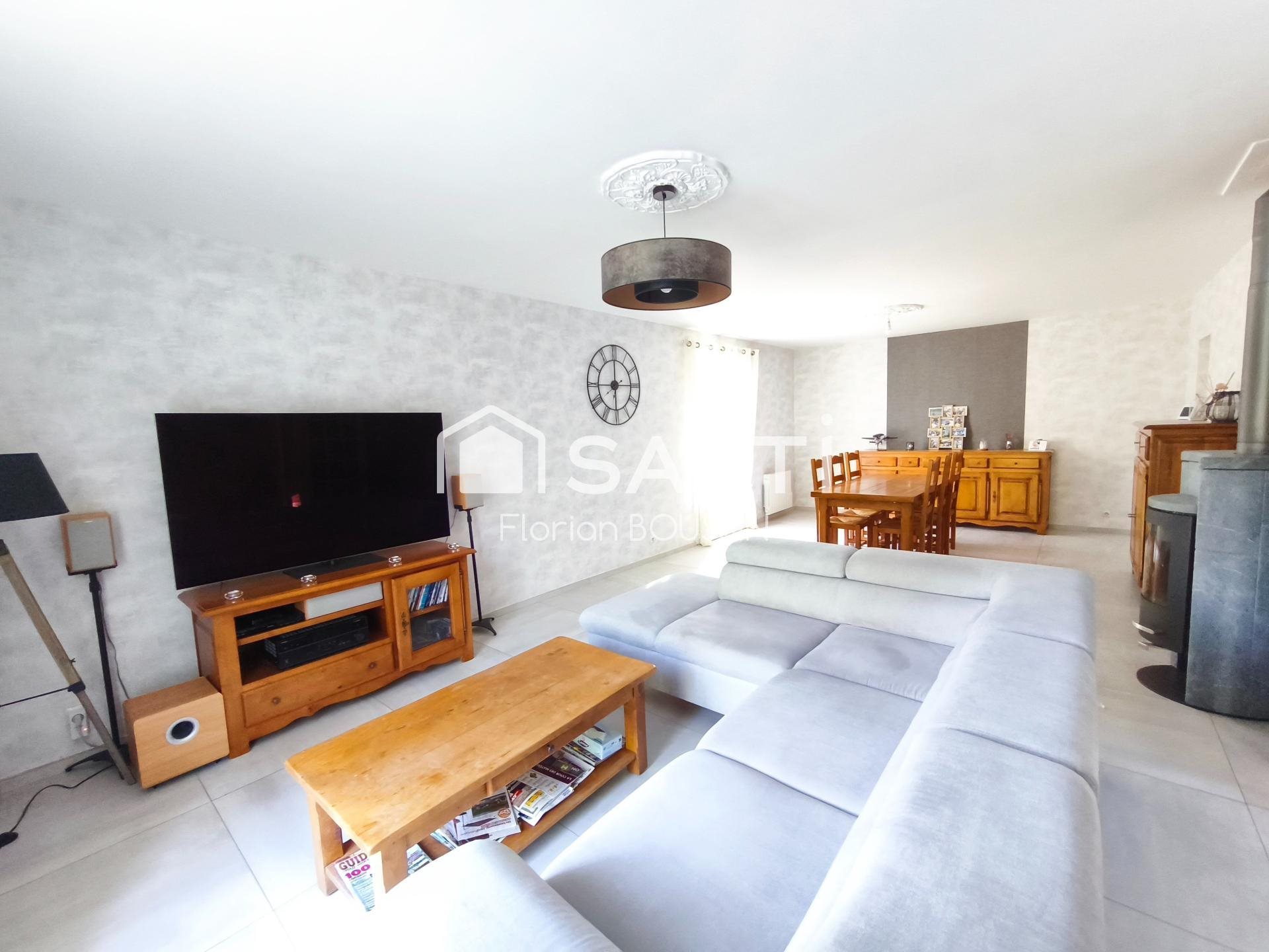 Maison à vendre, 168m², Baugé