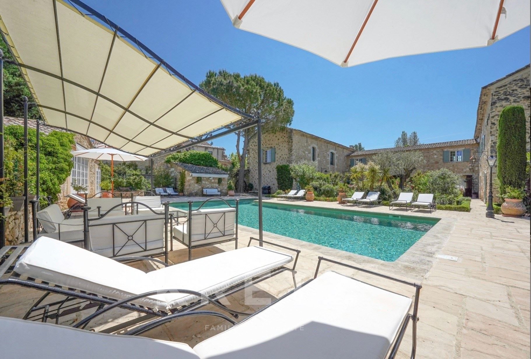 Maison à louer, 490m², Avignon