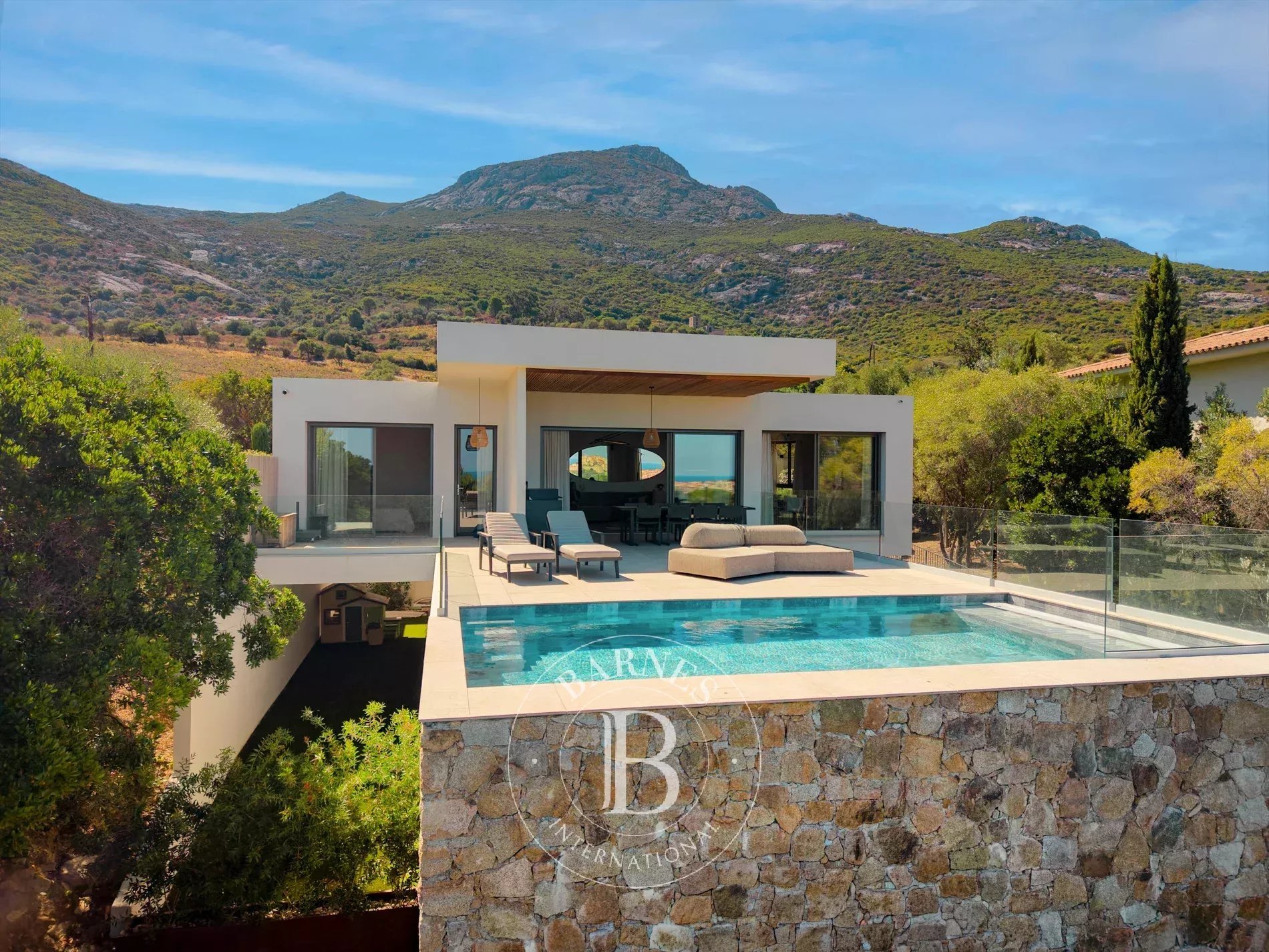 Maison à vendre, 267m², Calvi