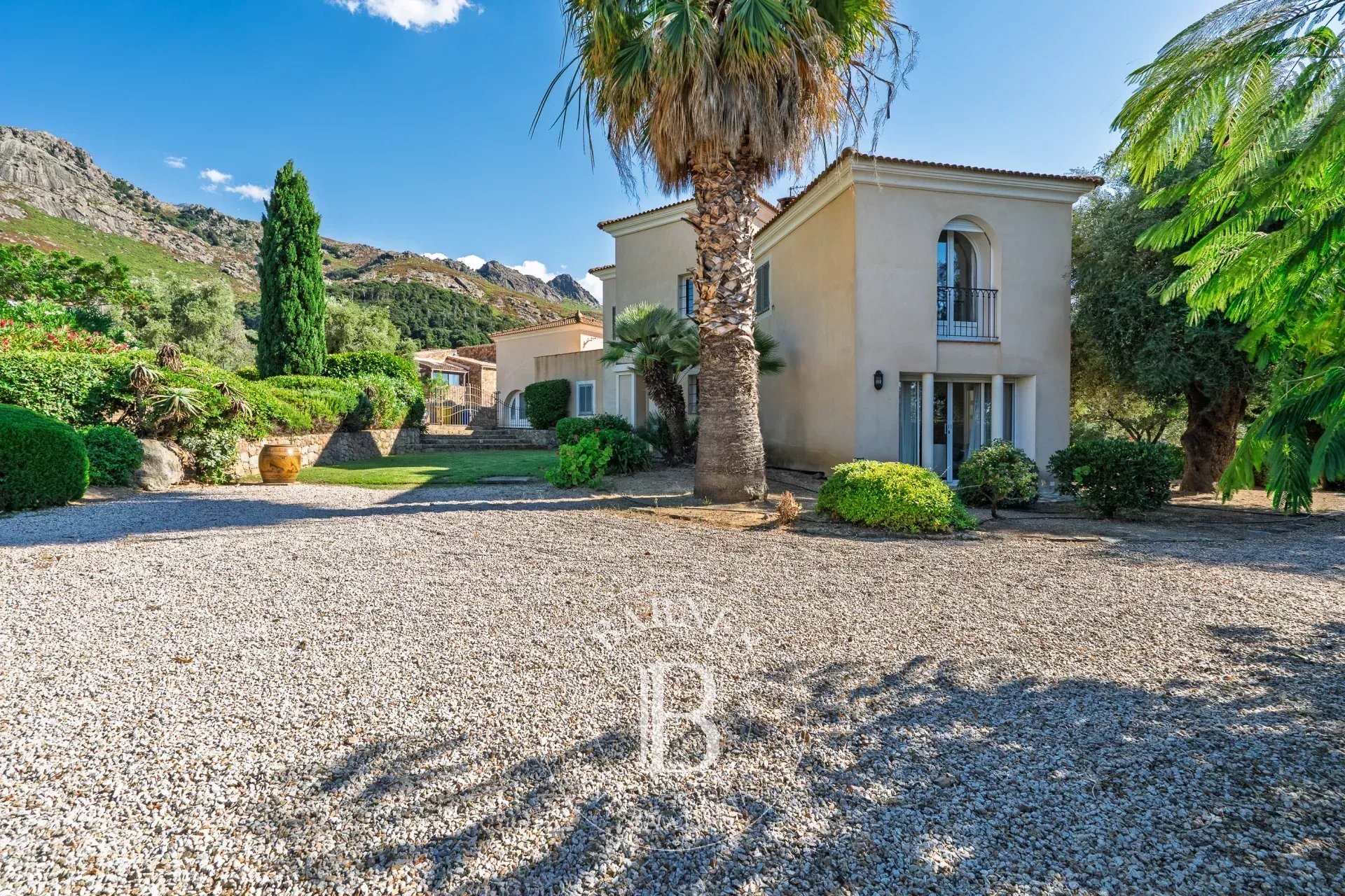 Maison à vendre, 231m², Calvi