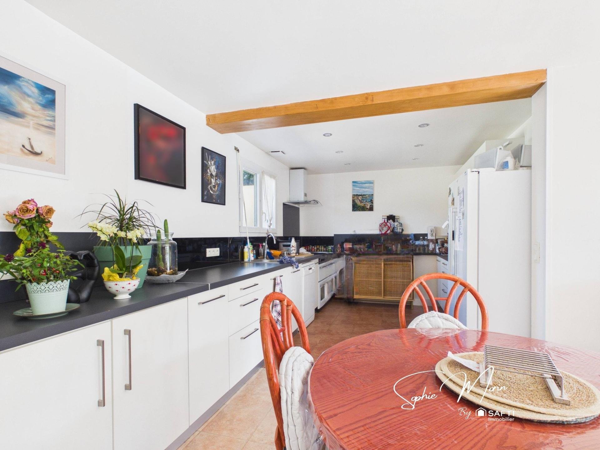 Maison à vendre, 170m², Trégastel