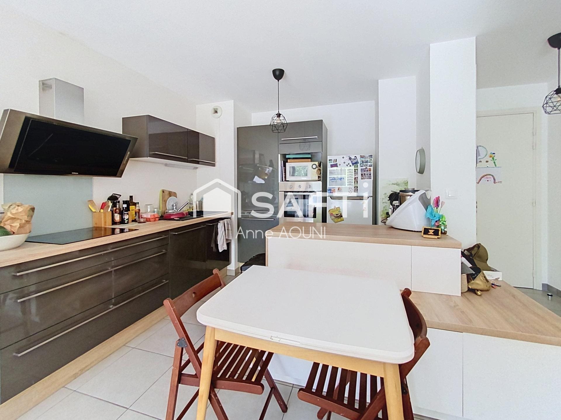 Appartement à vendre, 76m², Bègles