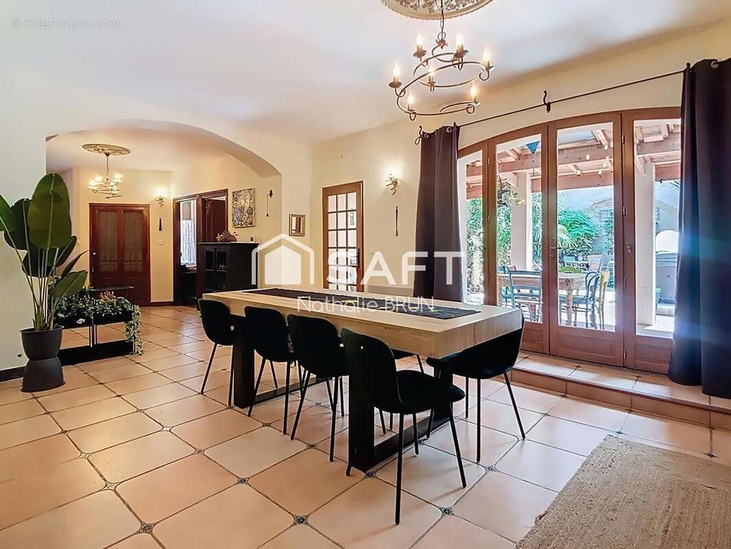 Maison à vendre, 200m², Capestang