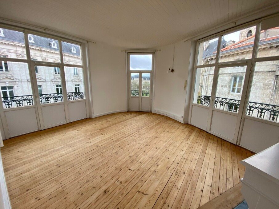 Appartement à louer, 59m², Angoulême