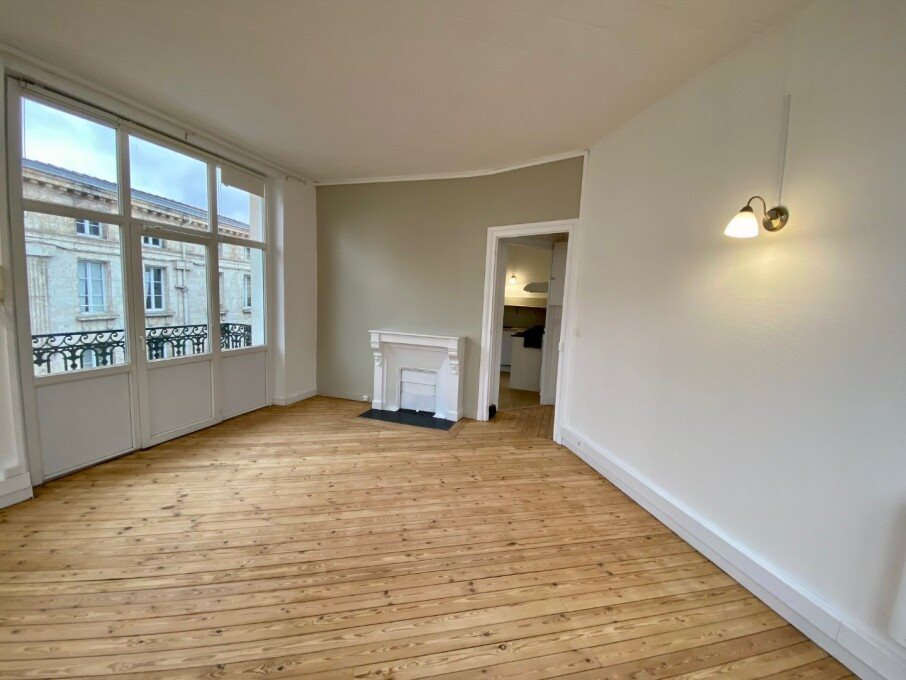 Appartement à louer, 59m², Angoulême