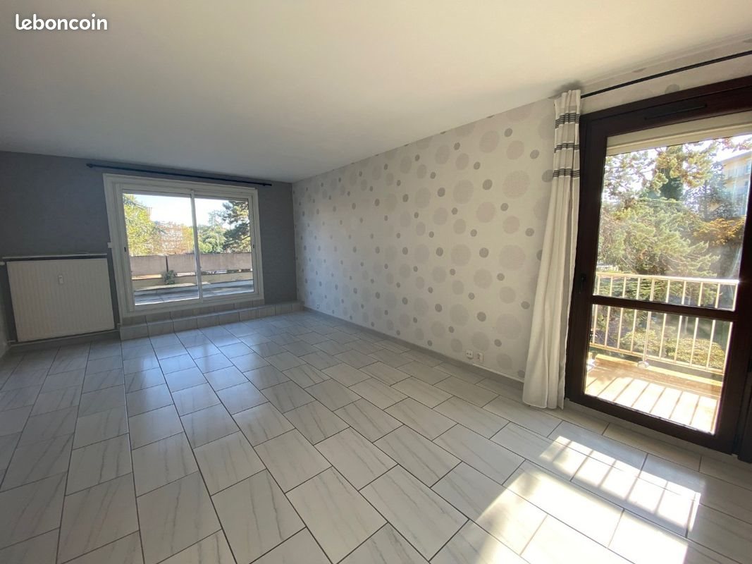 Appartement à louer, 80m², Angoulême