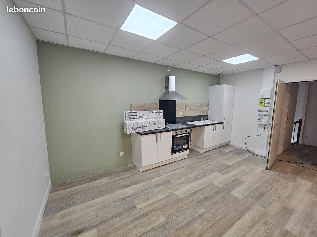 Appartement à louer, 47m², Burie