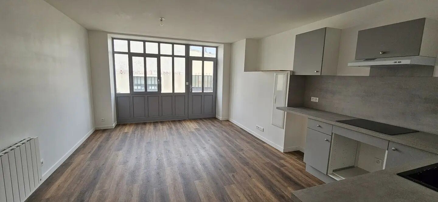 Appartement à louer, 38m², Burie
