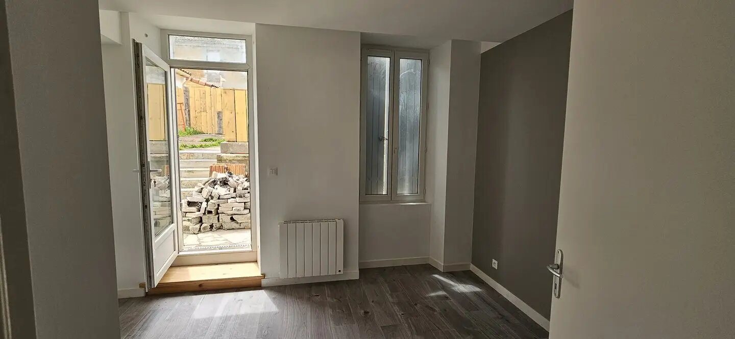 Appartement à louer, 38m², Burie