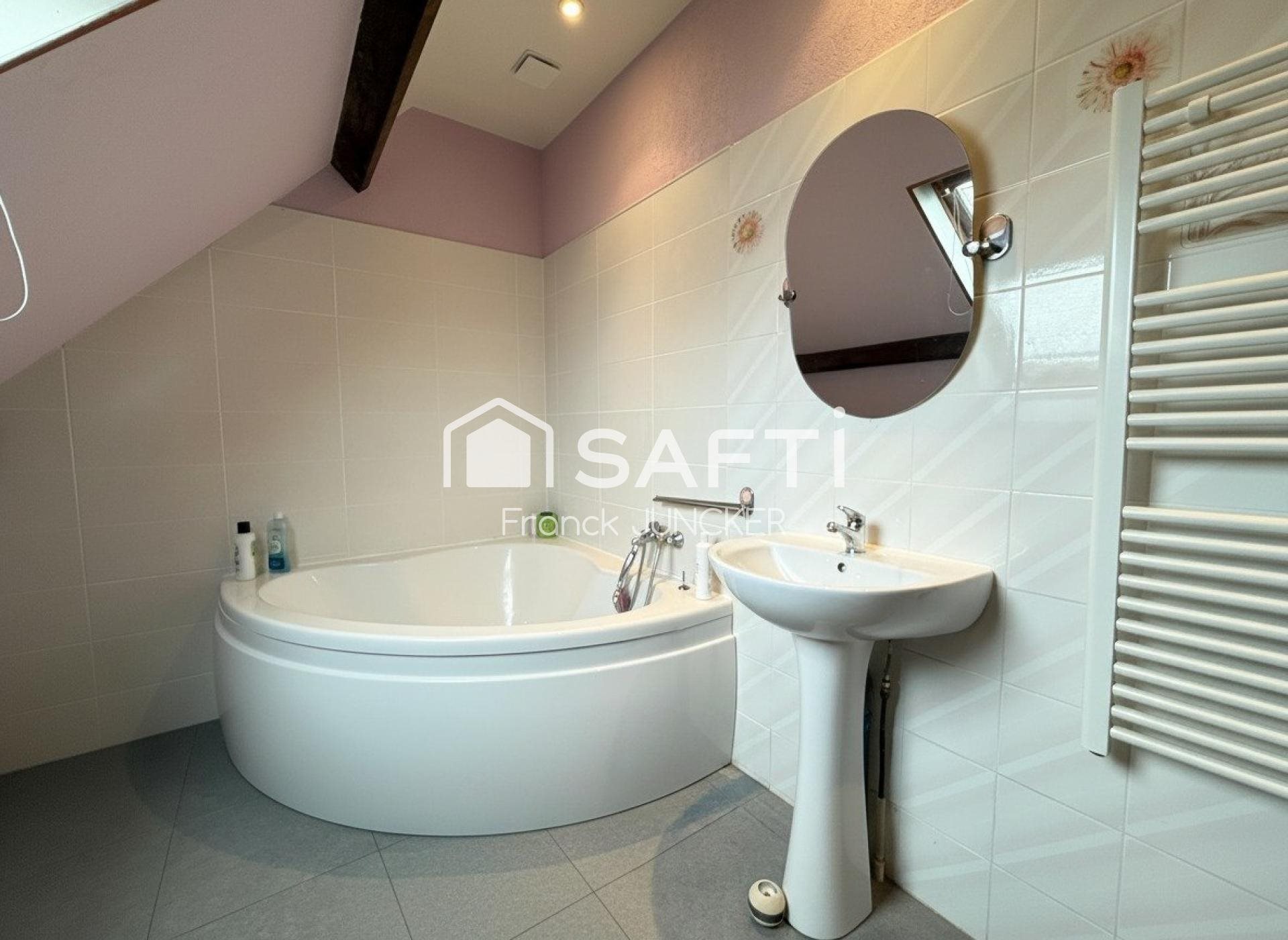 Maison à vendre, 140m², Grandcamp-Maisy