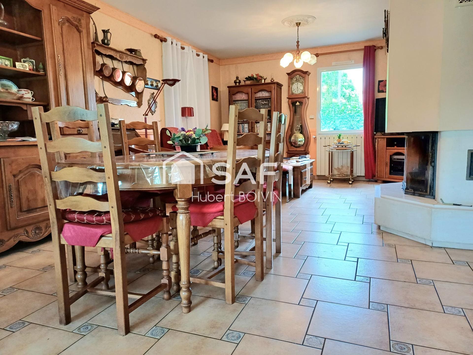 Maison à vendre, 160m², Saint-Aubin-du-Cormier