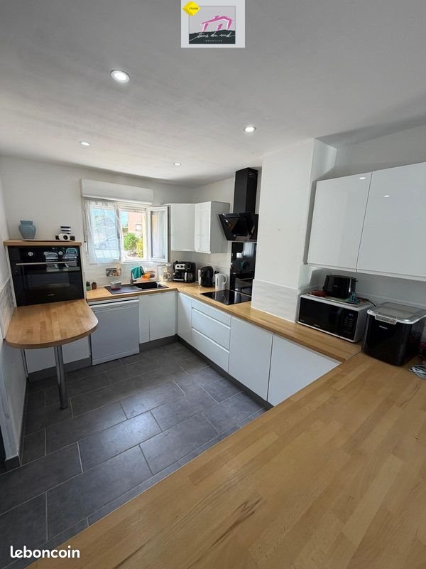 Maison à louer, 92m², Capendu