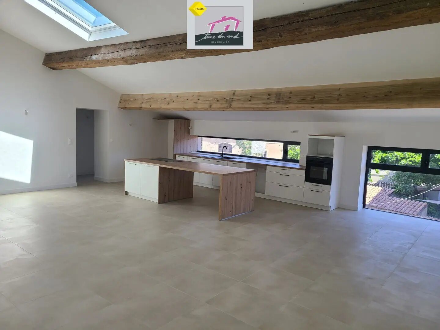 Appartement à louer, 165m², Ornaisons