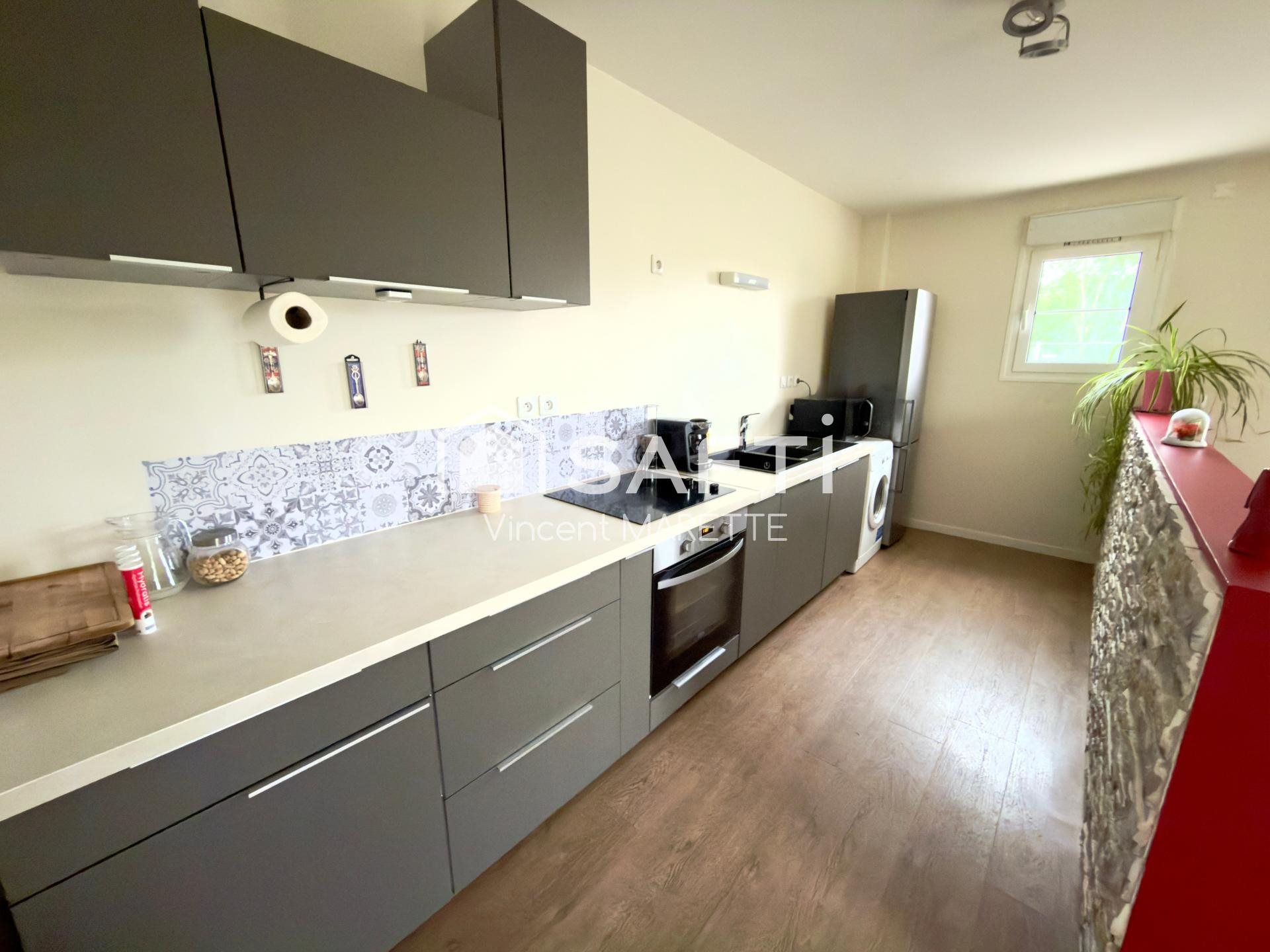 Appartement à vendre, 69m², Saint-Maximin