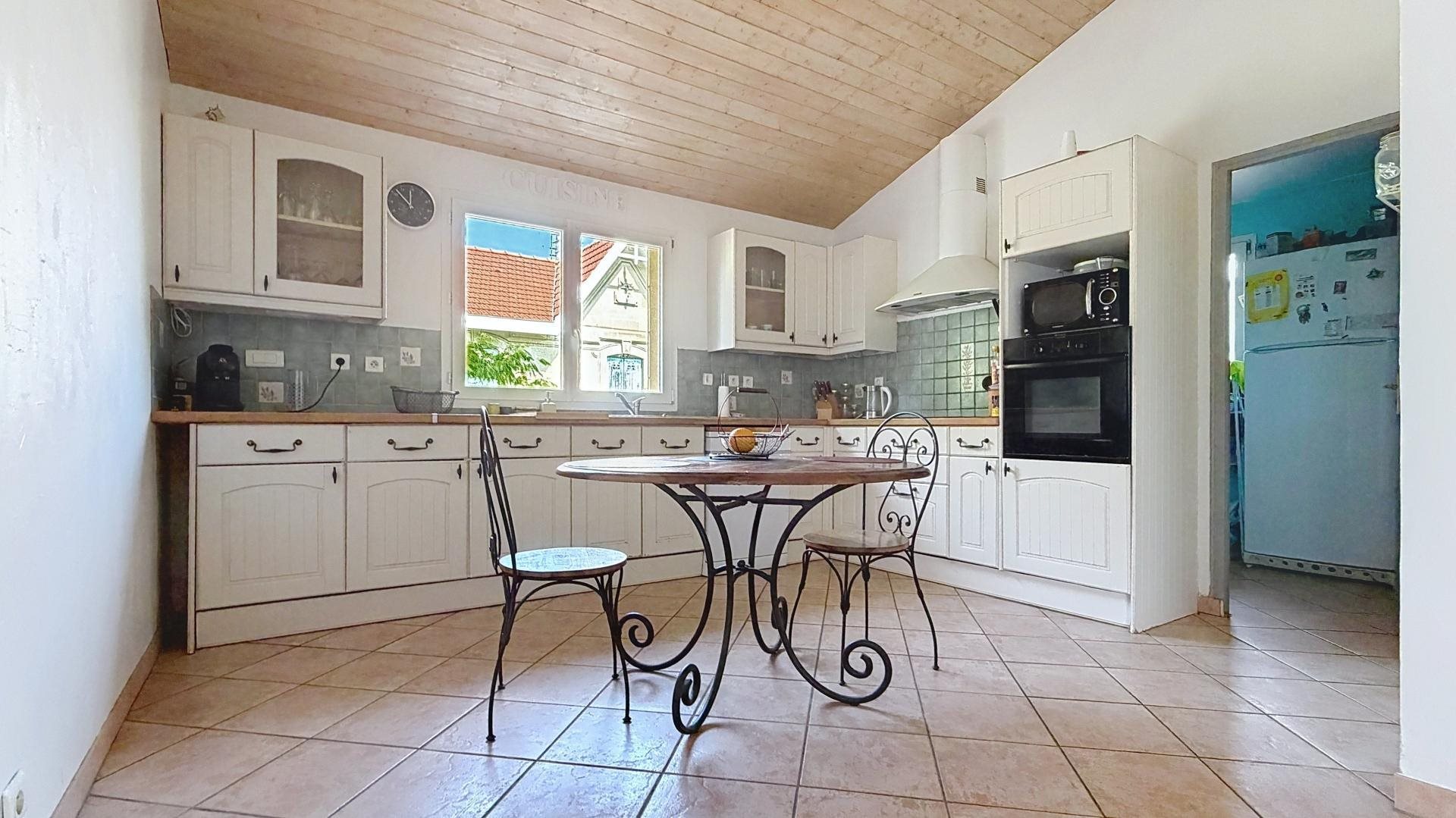 Maison à vendre, 136m², Ambarès-et-Lagrave
