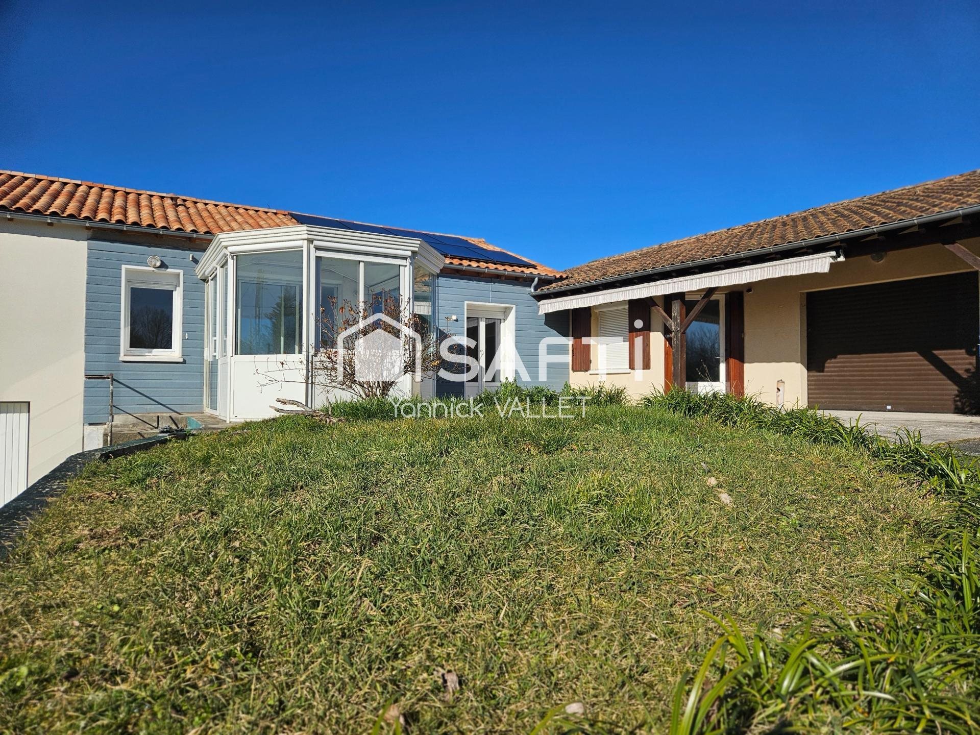 Maison à vendre, 240m², Montignac-le-Coq