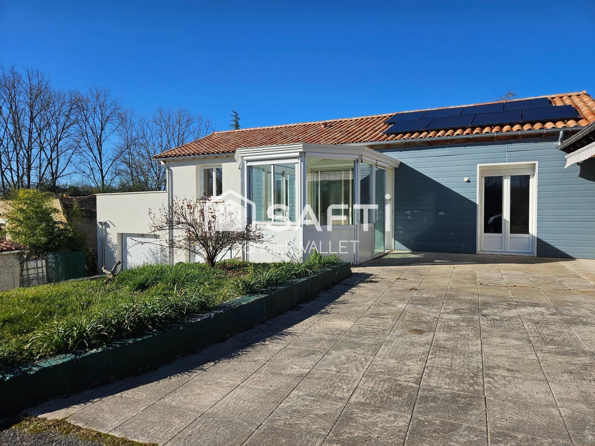 Maison à vendre, 240m², Montignac-le-Coq