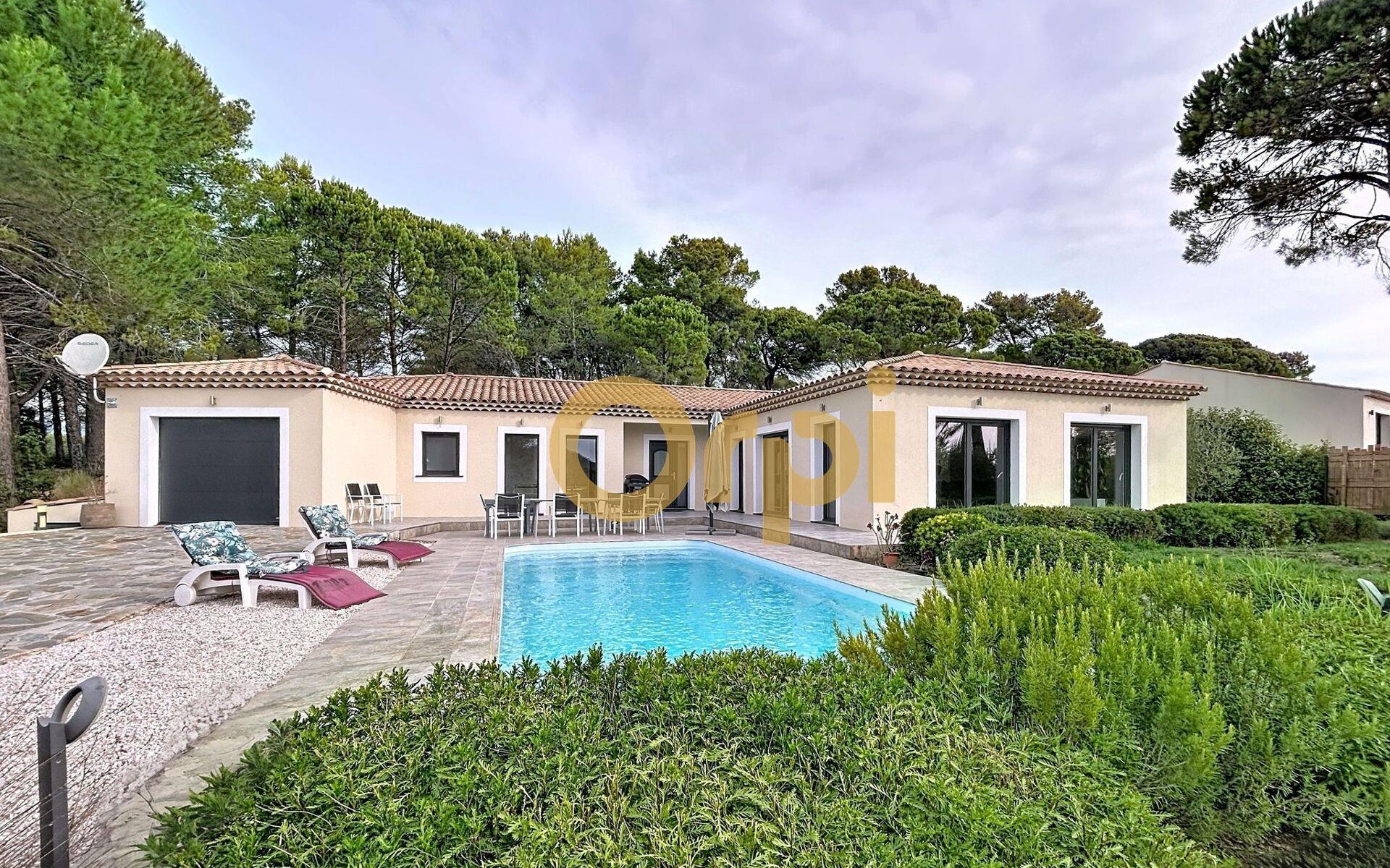 Maison à vendre, 208m², Bagnols-en-Forêt