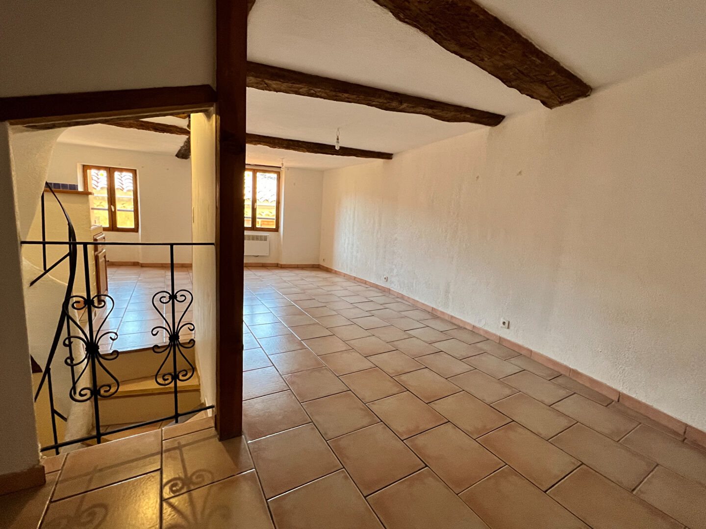 Appartement à vendre, 56m², La Roquebrussanne