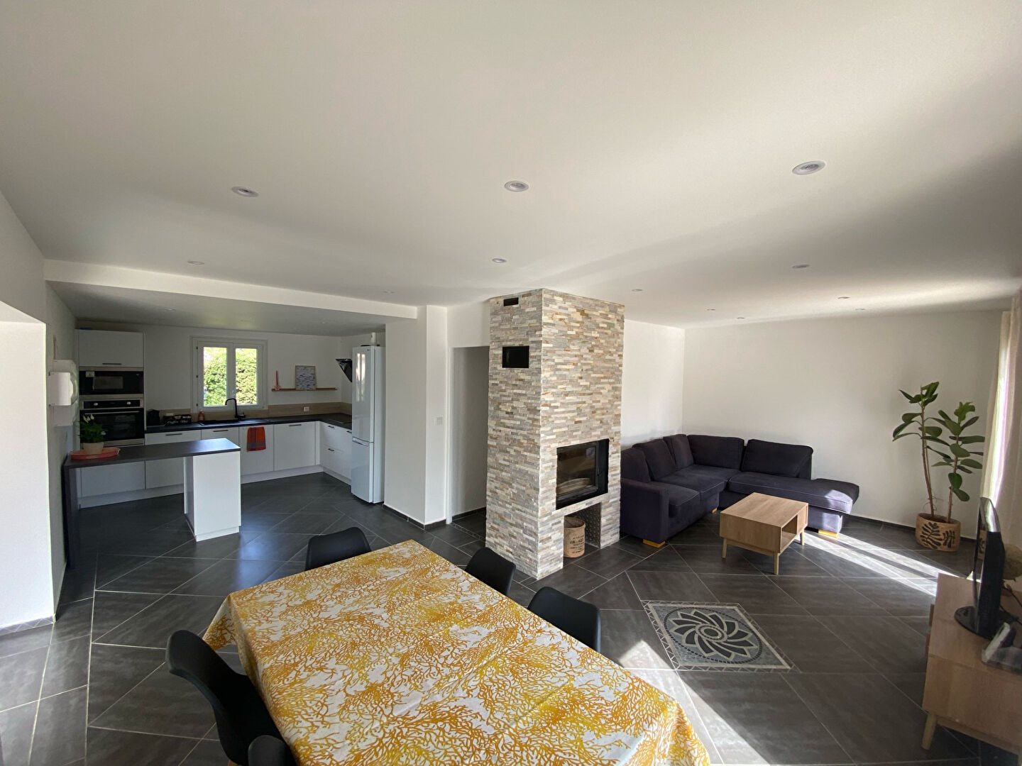 Maison à louer, 114m², Garéoult