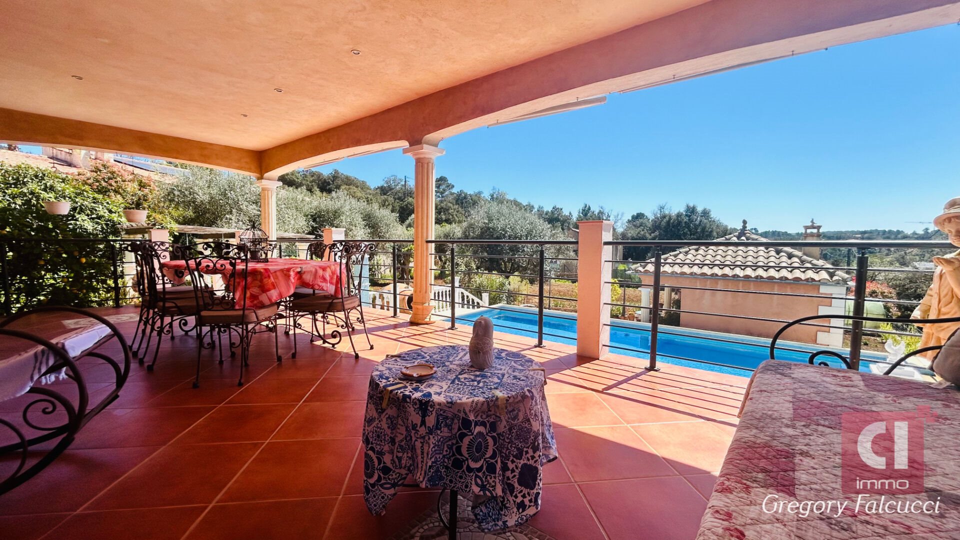 Maison à vendre, 272m², Flassans-sur-Issole