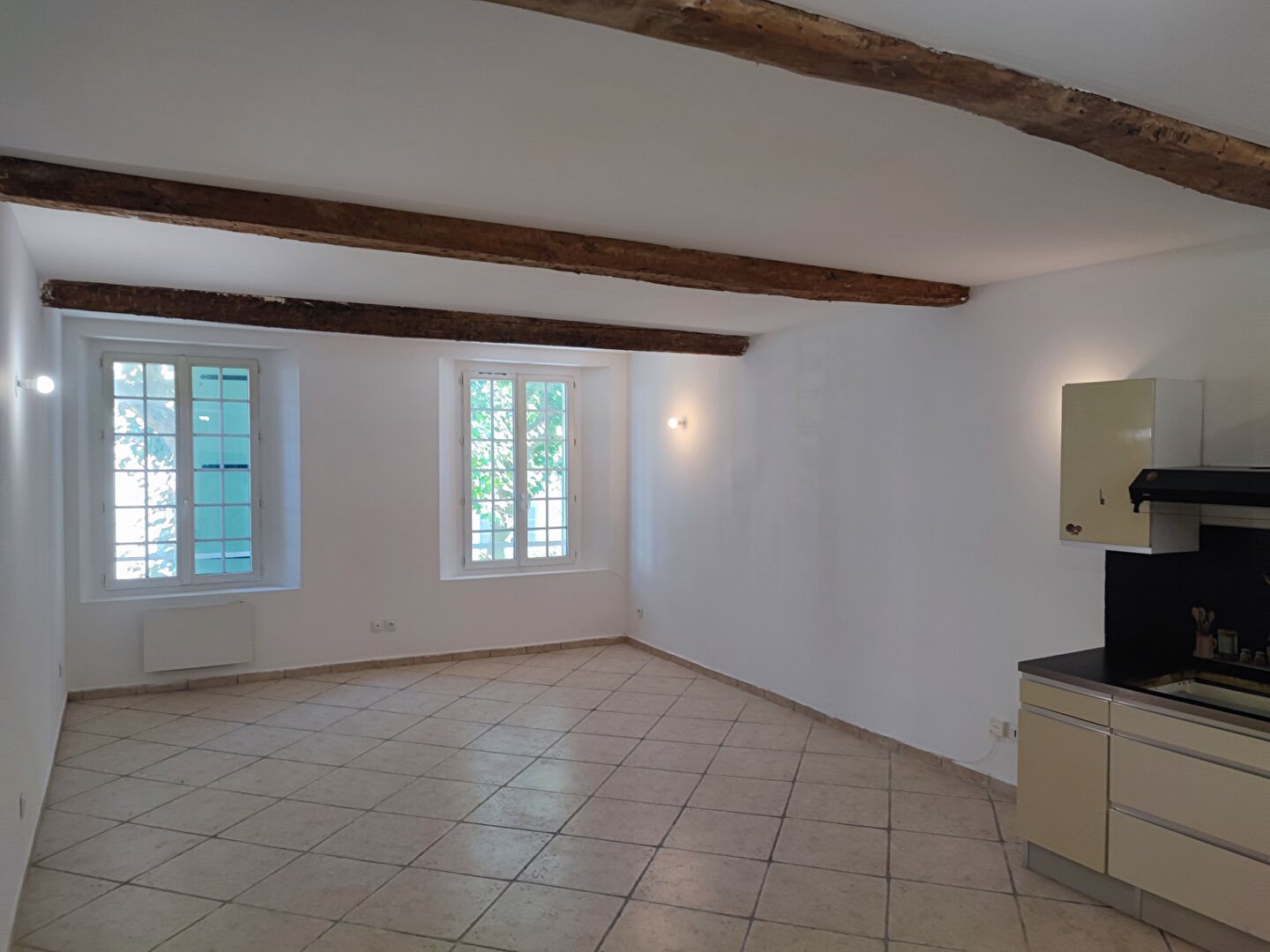 Appartement à louer, 59m², Garéoult