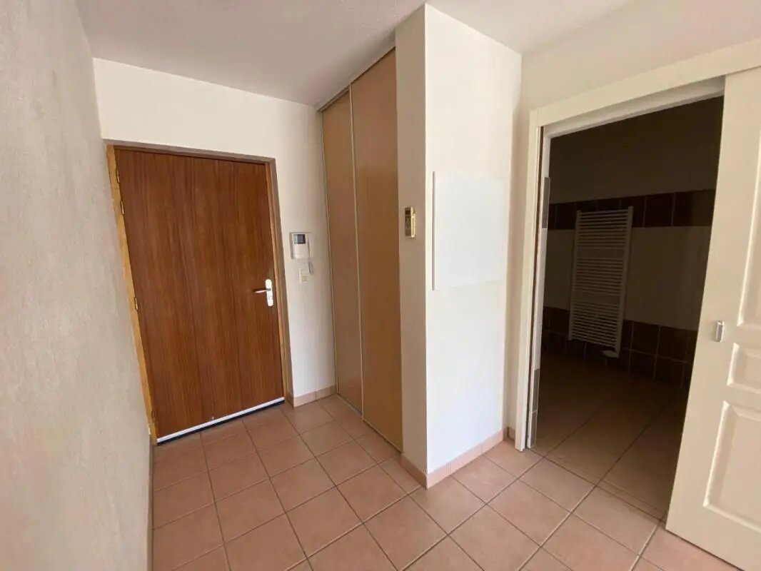 Appartement à louer, 30m², Laragne-Montéglin