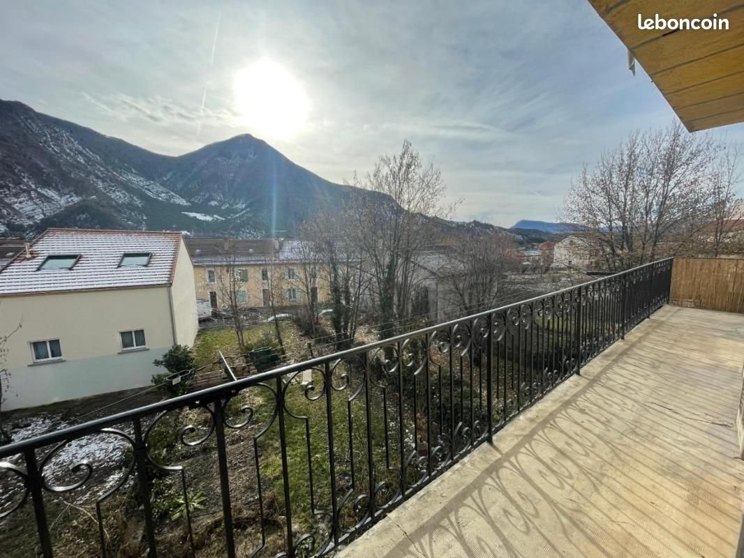 Appartement à louer, 87m², Veynes